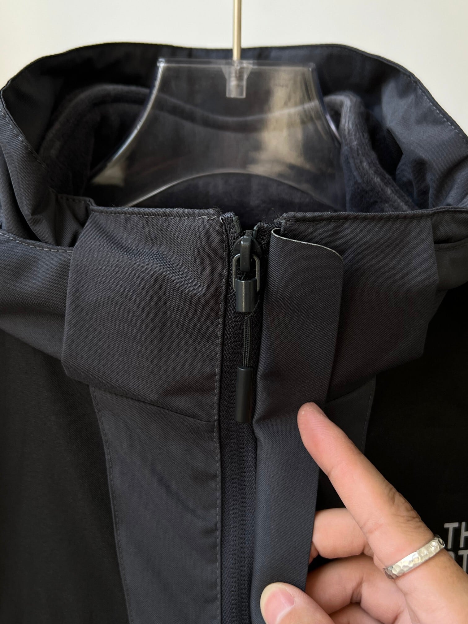 THE NORTH FACE ノースフェイス マウンテンパーカー ジャケット メンズ レディース フード付き アウトドア キャンプ