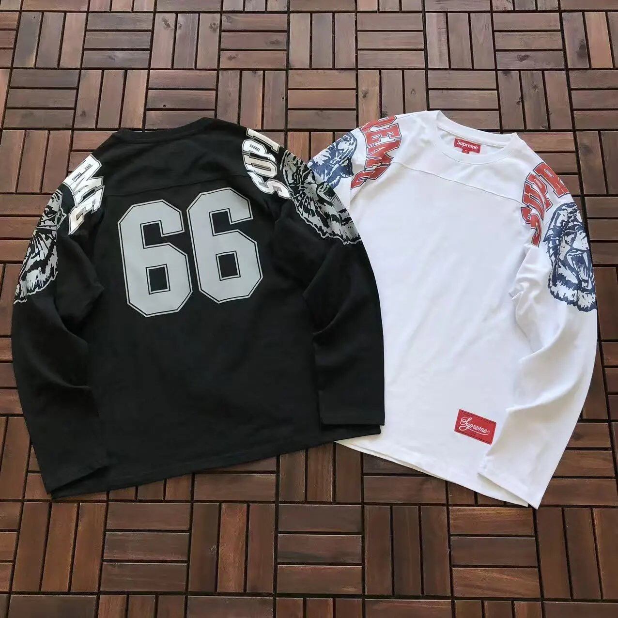 Supreme ナンバリング 66 ロングスリーブTシャツ スモールボックスロゴ ロンT ホワイト ブラック 男女兼用