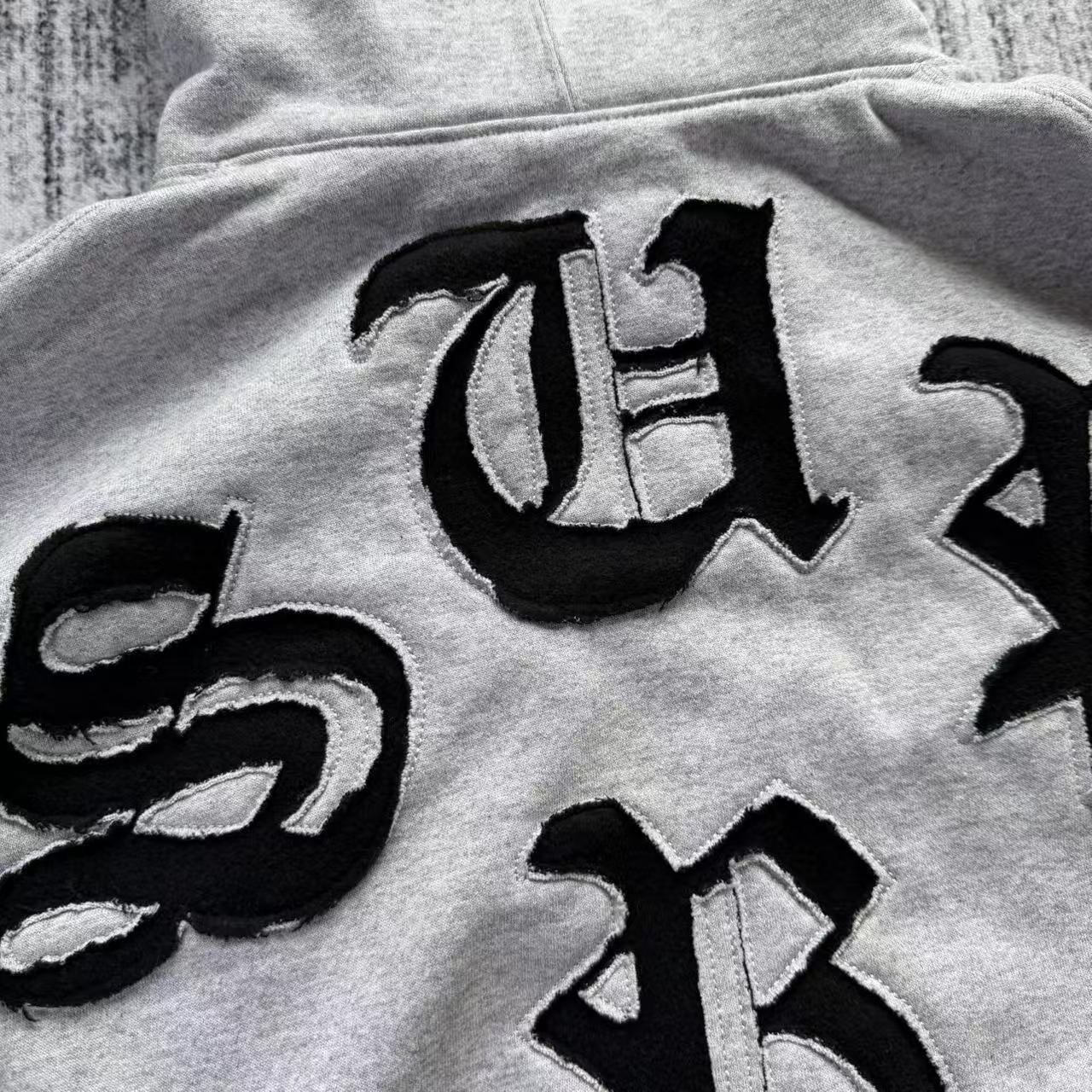 SUPREME? ZIP UP HOODIE 2025SS バックロゴ フルジップ スウェットパーカー プレミアムコットン シュプリーム 高級感 ストリート グレー ブラック