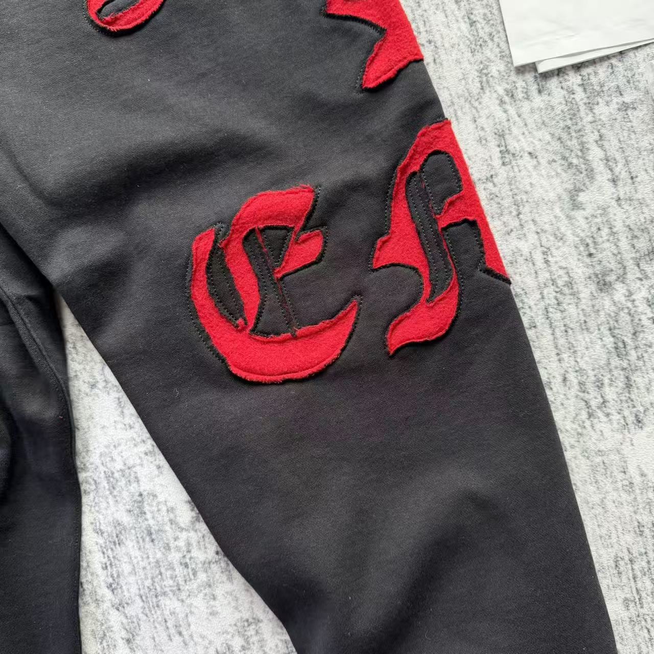 SUPREME? SWEAT PANT 2025SS ロゴ刺繍 スウェットパンツ プレミアムフリース シュプリーム 高級感 ストリート ブラック
