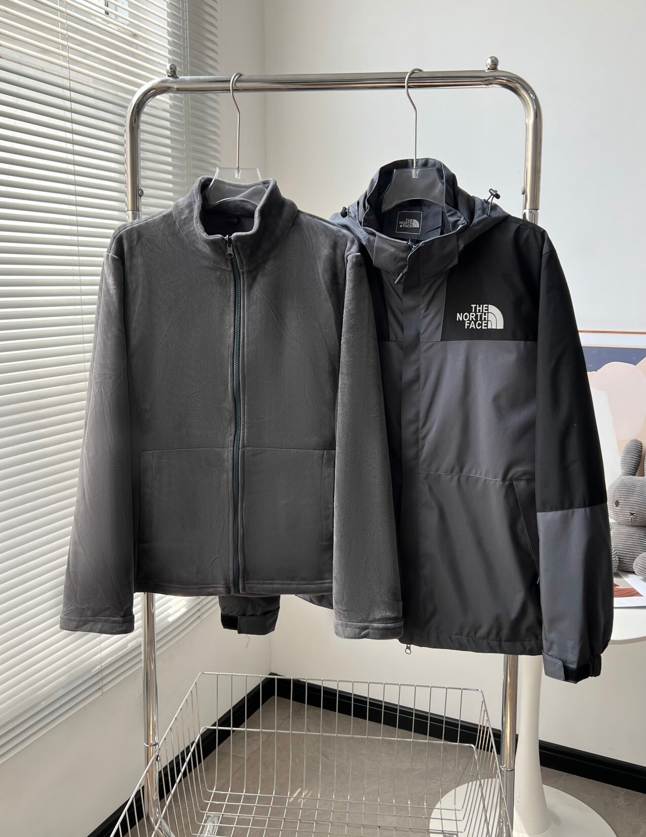 THE NORTH FACE ノースフェイス マウンテンパーカー ジャケット メンズ レディース フード付き アウトドア キャンプ