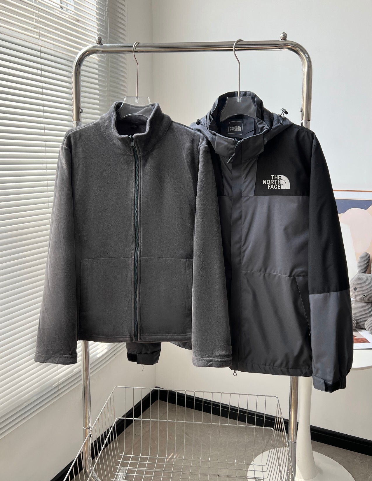 THE NORTH FACE ノースフェイス マウンテンパーカー ジャケット メンズ レディース フード付き アウトドア キャンプ